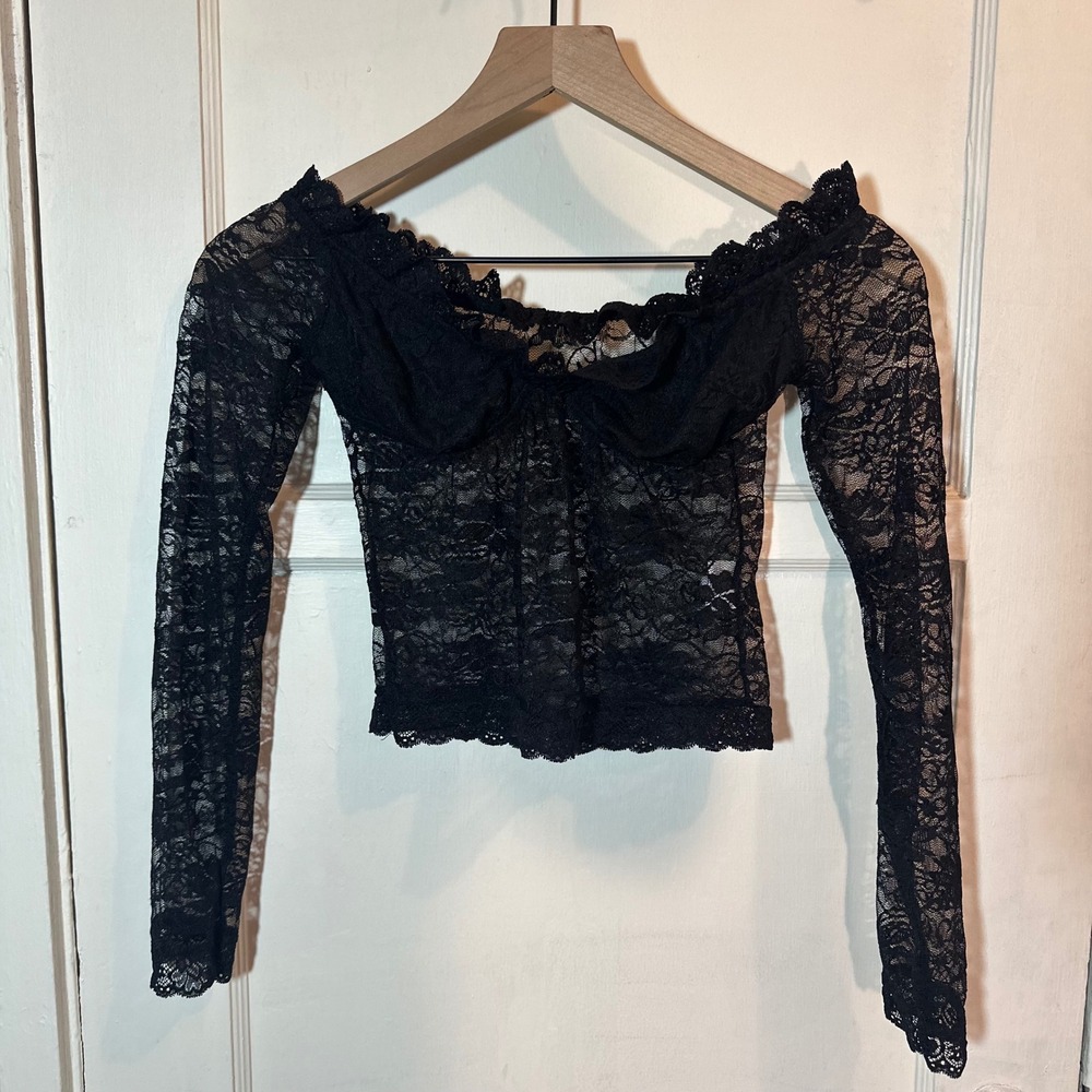 Unbranded Black Lace Off The Shoulder Long Sleeve Crop Top